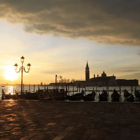 Apartment Essence Of Venice-3