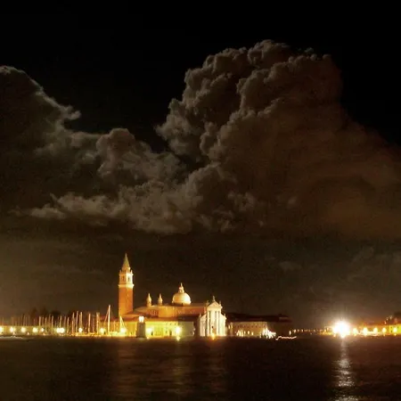 Apartment Essence Of Venice-2